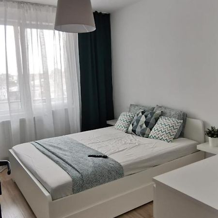 Appartement Cellini à Bucarest Extérieur photo