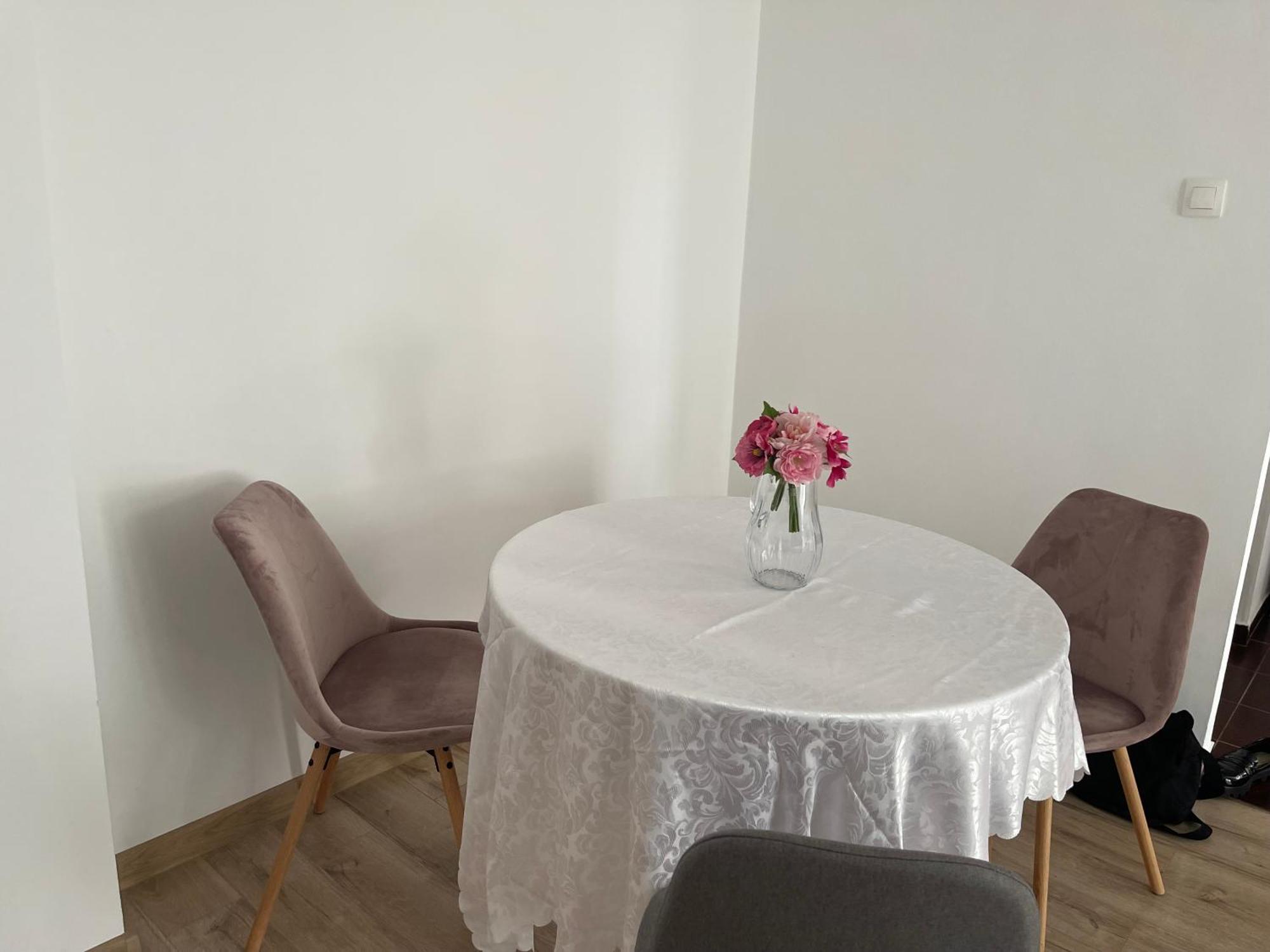 Appartement Cellini à Bucarest Extérieur photo