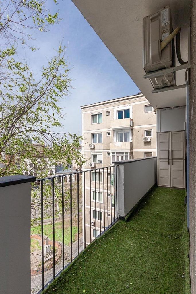 Appartement Cellini à Bucarest Extérieur photo